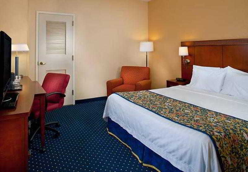 Courtyard By Marriott New Orleans Downtown Near The French Quarter Hotel Værelse billede
