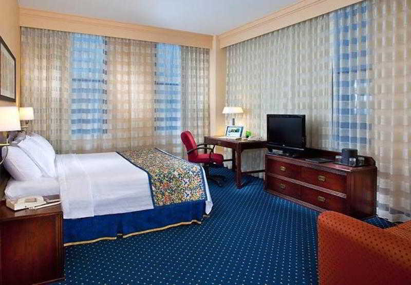 Courtyard By Marriott New Orleans Downtown Near The French Quarter Hotel Værelse billede